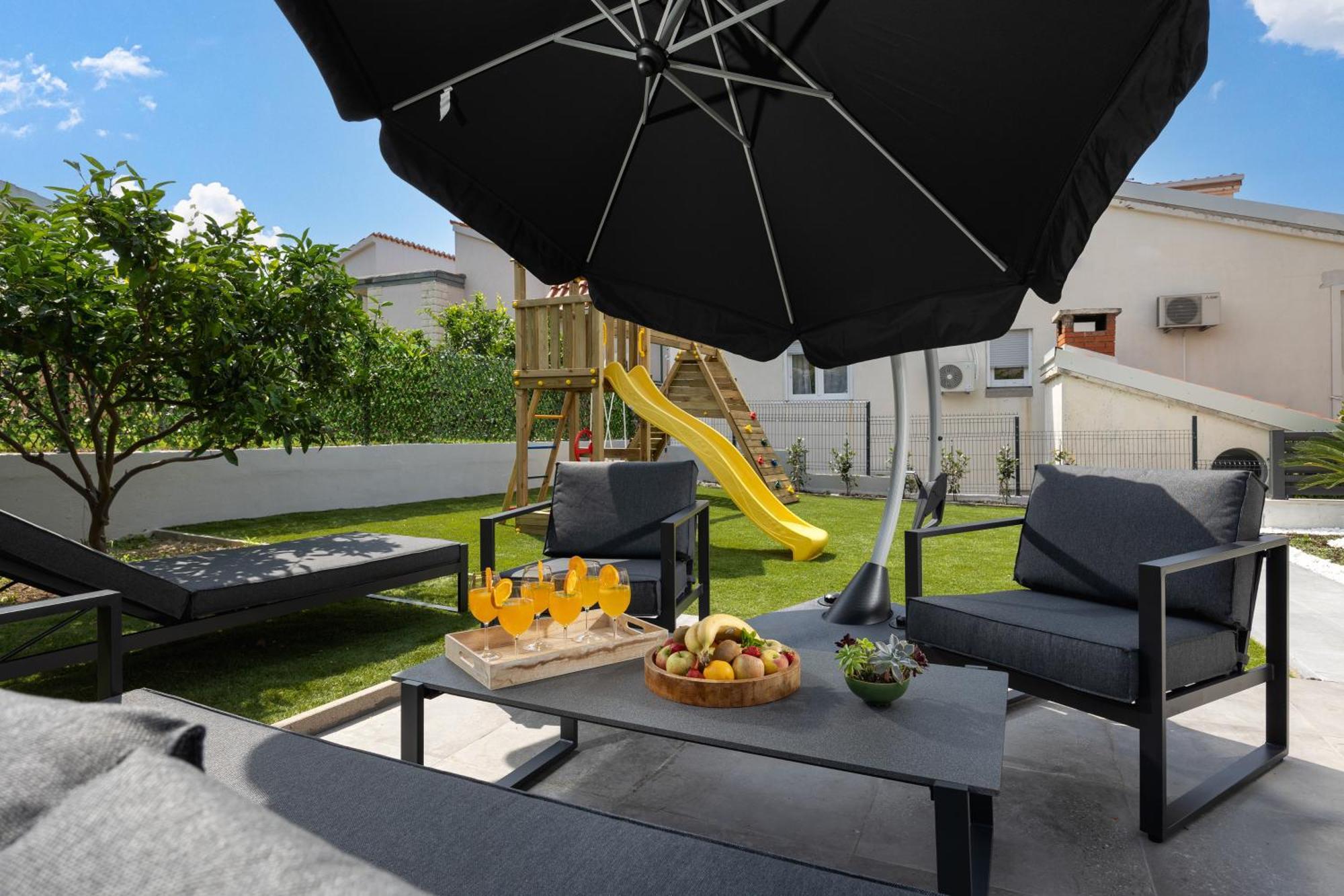 Apartments Solmar Podstrana Luaran gambar