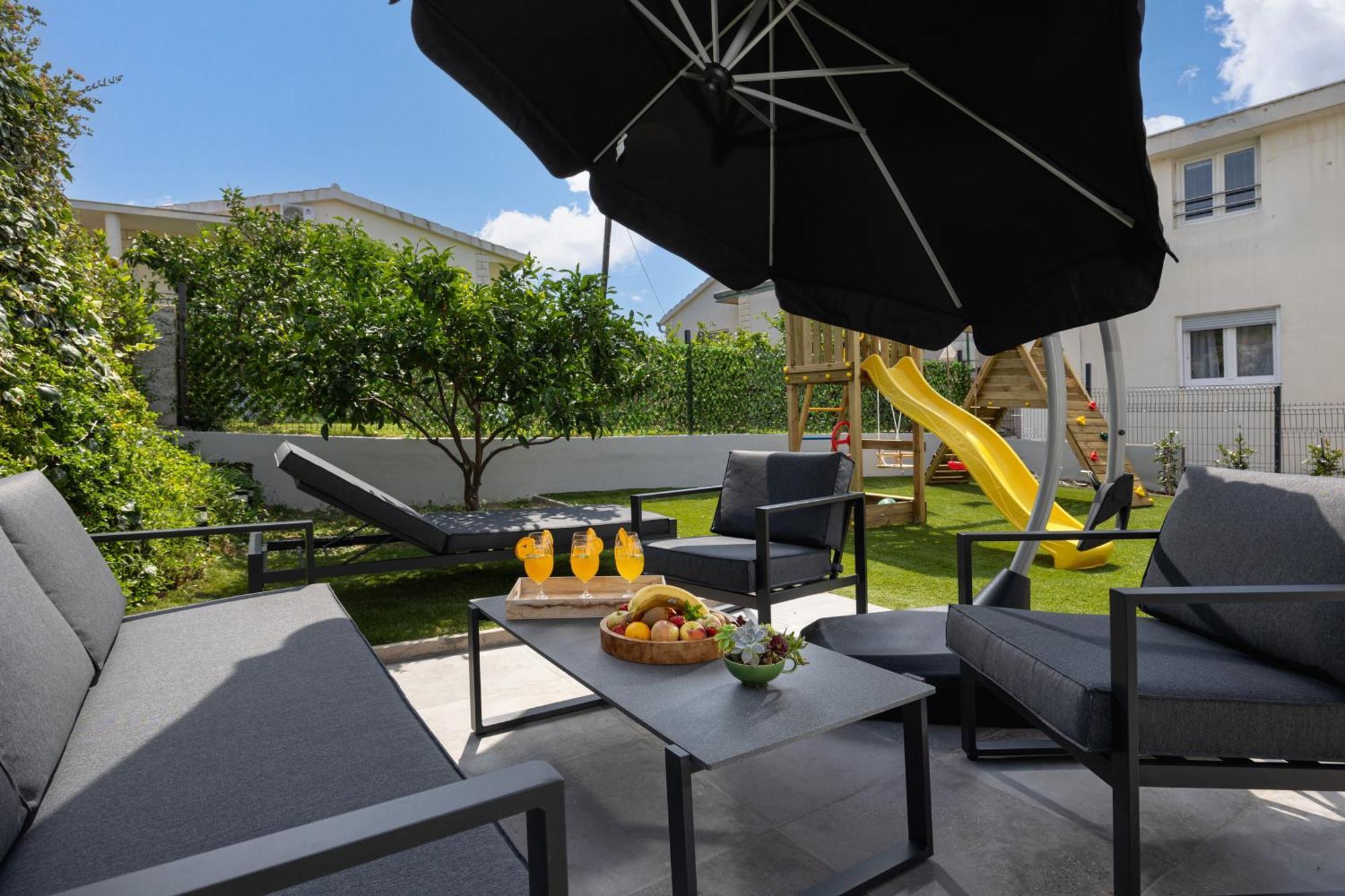 Apartments Solmar Podstrana Luaran gambar