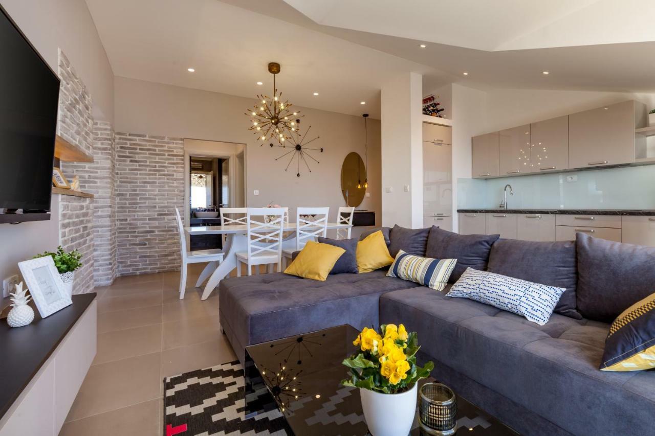 Apartments Solmar Podstrana Luaran gambar